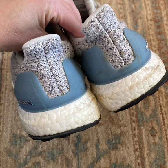Adidas Ultraboost - Picture 6 of 11